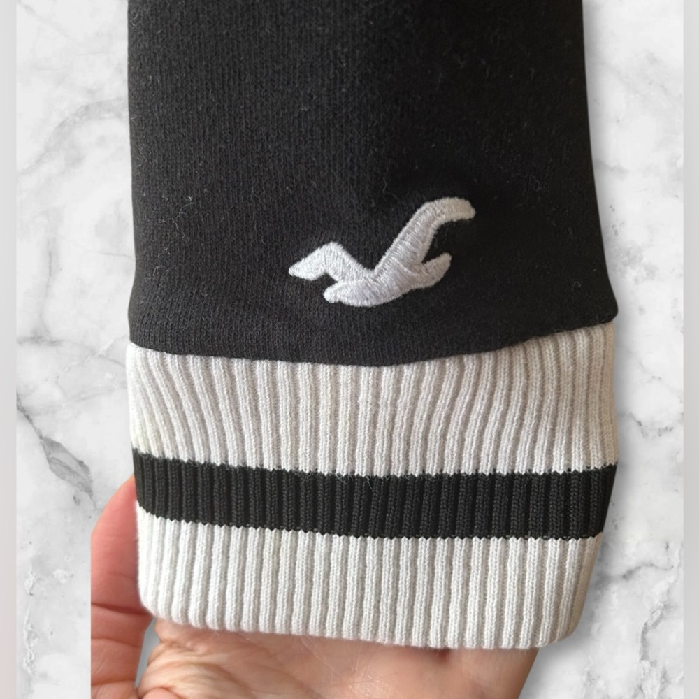 Hollister Black White Colorblock Cropped Sweater Knit Size M - Picture 3 of 11